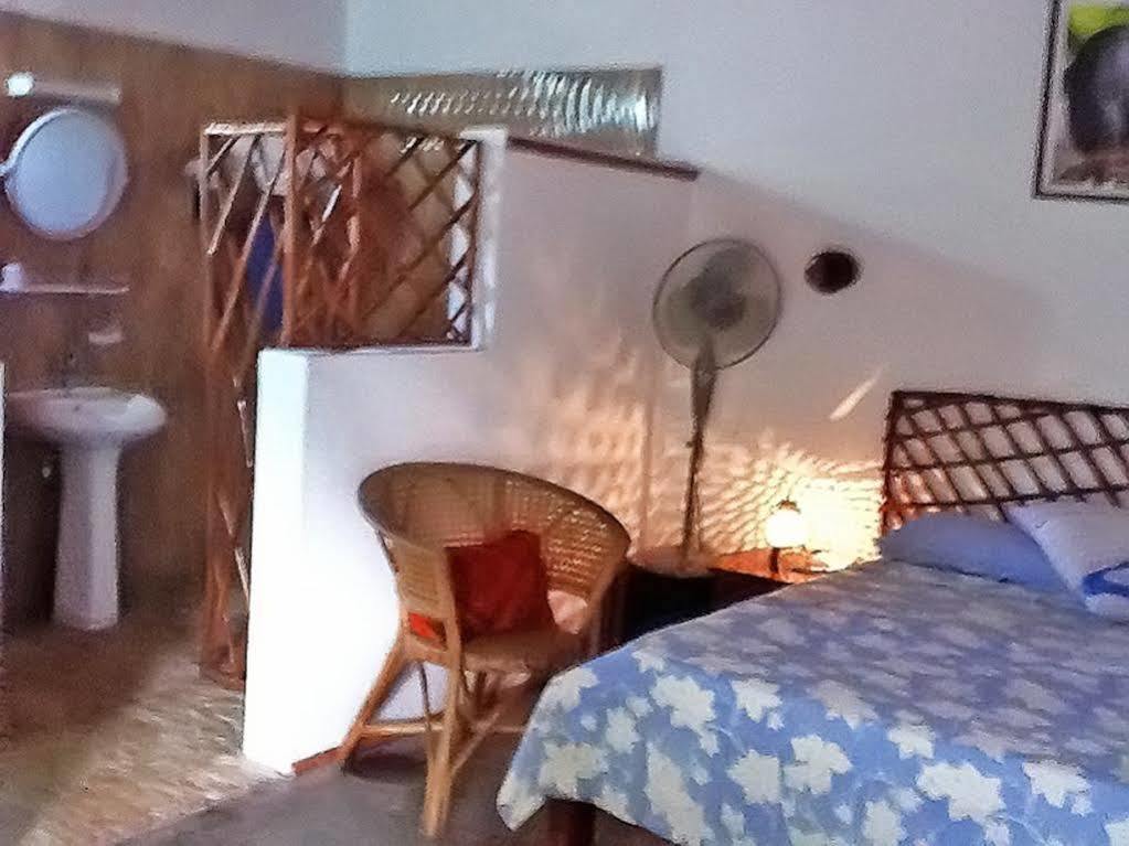 Coco Bay Guest House селище Ансе-Волберт Екстер'єр фото